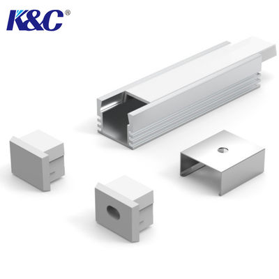 좋은 가격 피머마는 Pc 커버로 분사기로 닦는 주도하는 스트립 알루미늄 프로파일 합금을 서리로 뒤덮었습니다 온라인으로